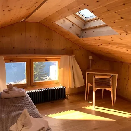 Hotelski Hotel